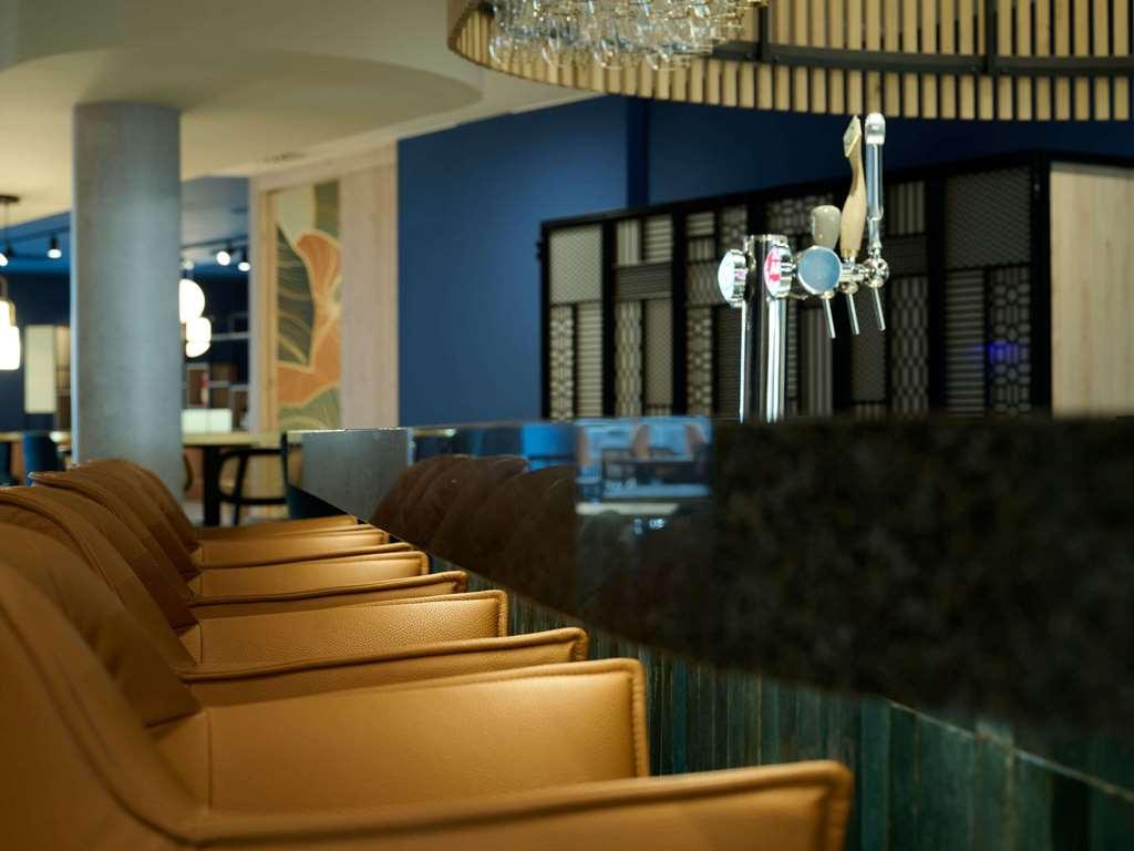 فندق إبيرفي  نوفوتيل ليبير سنتروم فلاندرز فيلدز المطعم الصورة